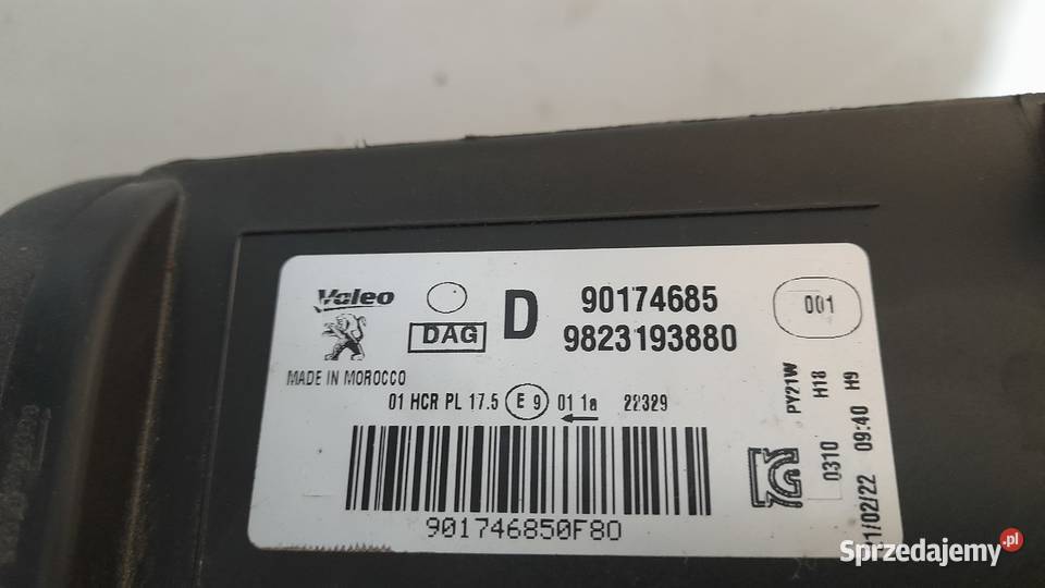 LAMPA PRZÓD PRZEDNIA PRAWA PEUGEOT 208 II