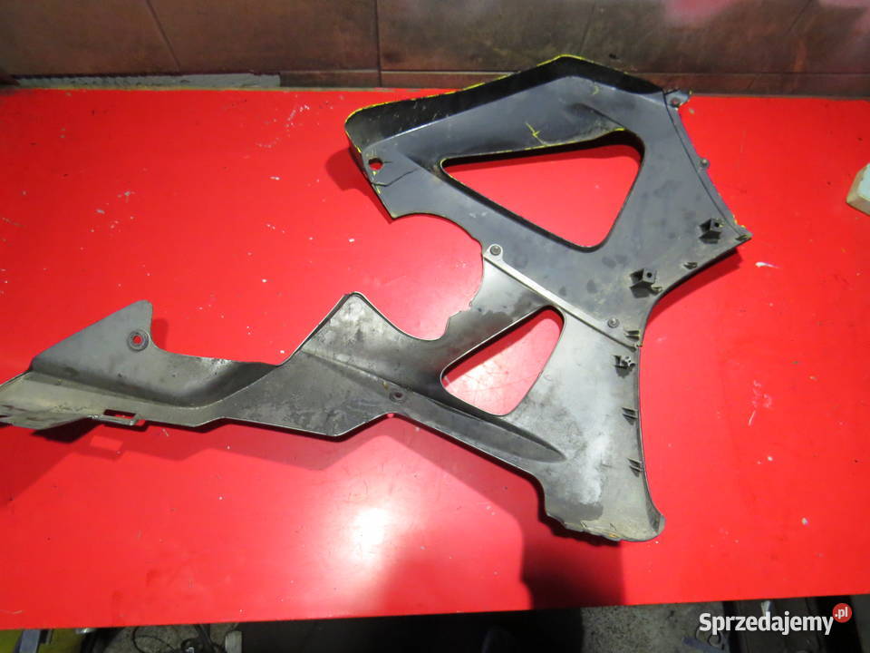 HONDA CBR 929 900 RR CBR929RR bok boczek owiewka