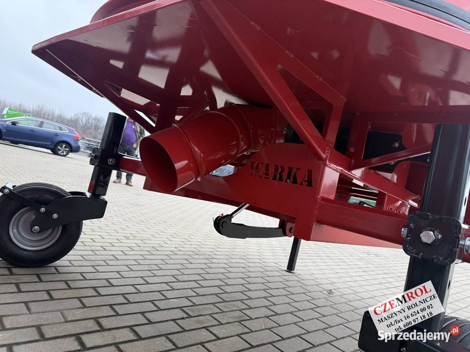 Ścielarka rozścielacz słomy na okrągłe bale Jarosław