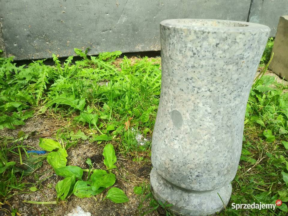 Flakon wazon granitowy Kamieniec Ząbkowicki