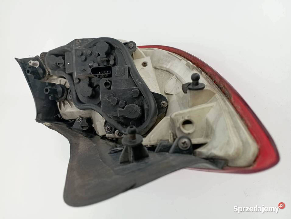 LAMPA TYŁ PRAWA 5D HB Opel Insignia I 20082017 A