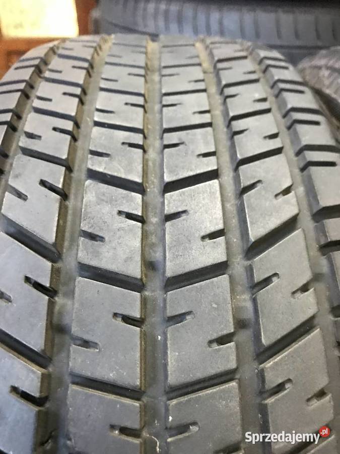 Opony 15 do VW Garbusa klasyki Semperit komplet Samochodowe małopolskie