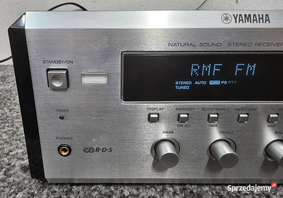 Radio Amplituner stereo Yamaha Pianocraft RXE400