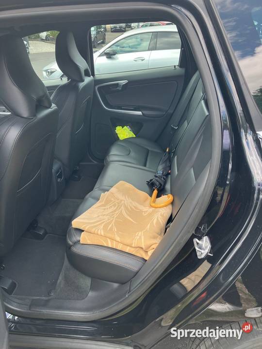 Volvo XC60 24 D5 215 2014 piekny stan Rok produkcji 2014 Lublin sprzedam