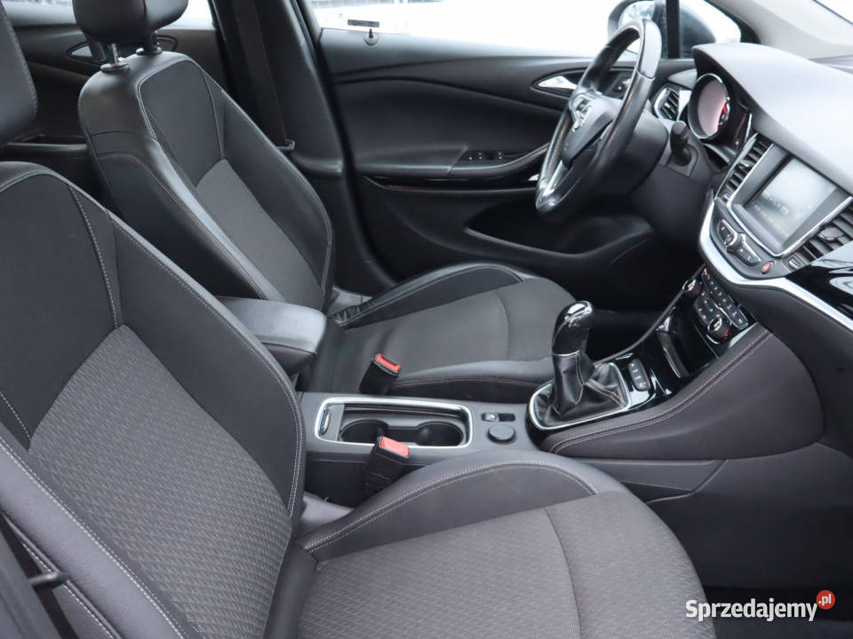 Opel Astra 16 CDTI 4/5 Piaseczno sprzedam