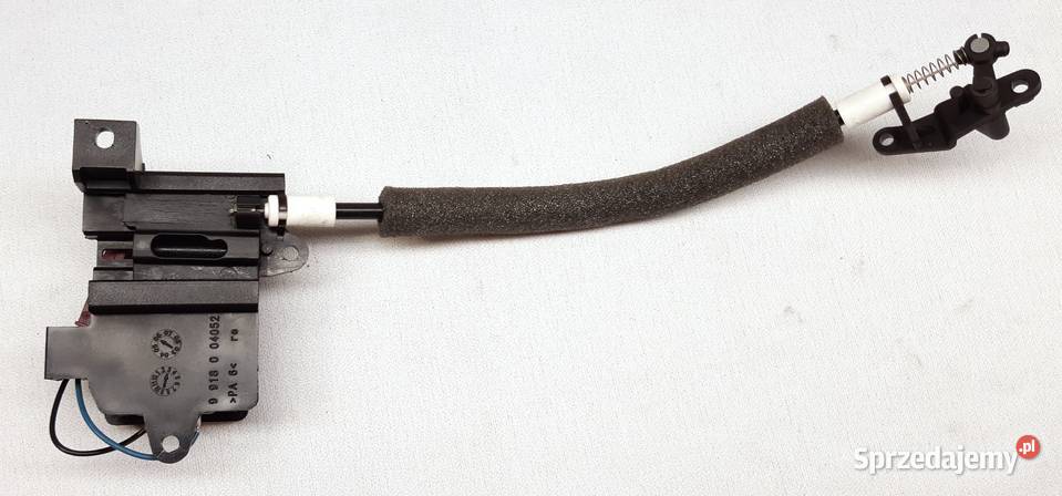 SIŁOWNIK ROLETY BAGAŻNIKA PRAWY BMW E90 E91 Mielęcin