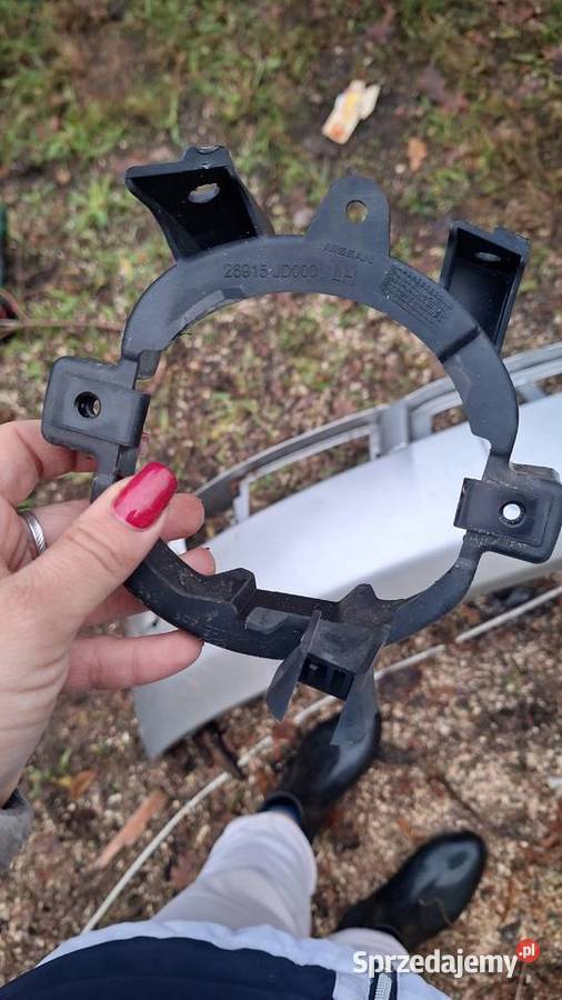 Mocowanie halogenu lewy nissan qashqai przed Oświetlenie Iłowa