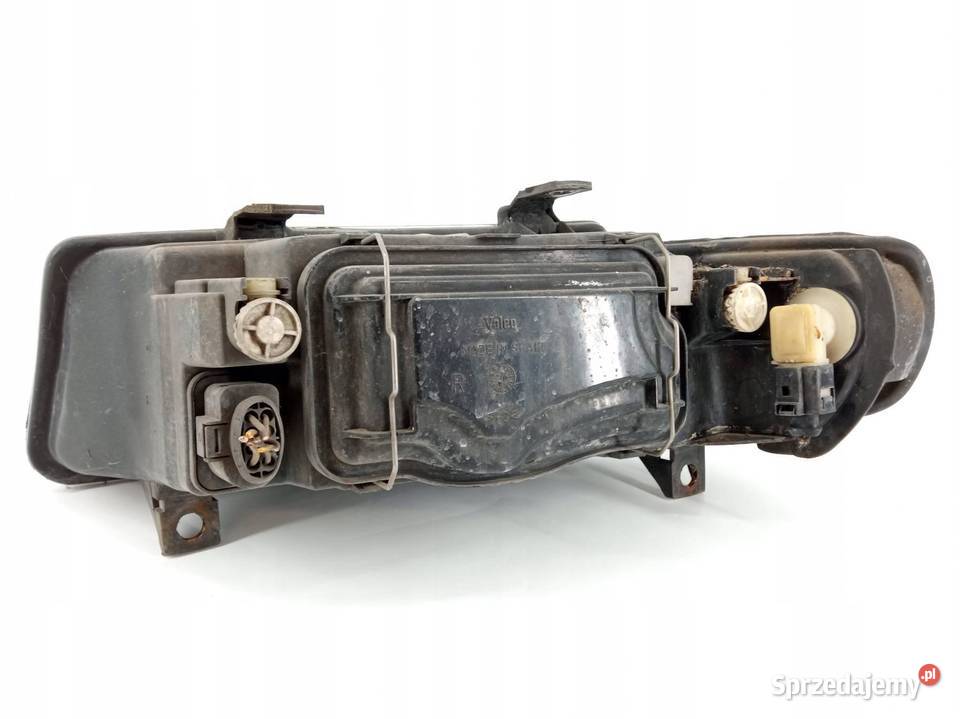 LAMPA PRZÓD PRAWA EU TOLEDO II Seat Leon I Rok produkcji 2004 Lampy przednie sprzedam