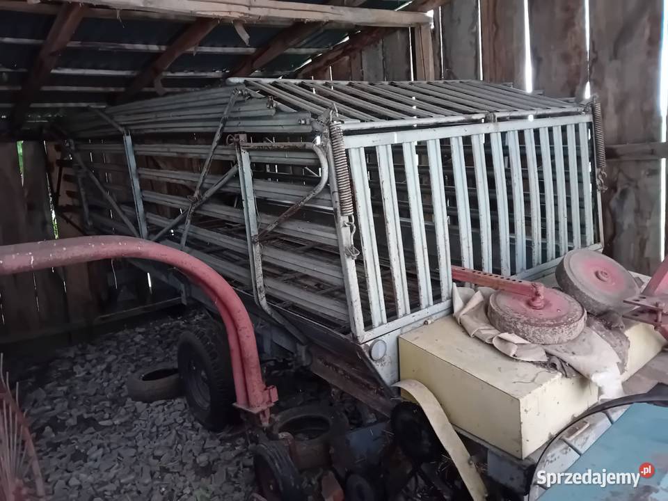 Przyczepa Samozbierajaca do siana T 0101