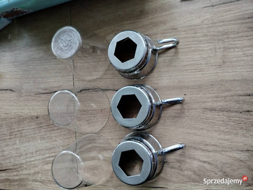 Trzy filiżanki z metalowymi uchwytami zestaw Choszczno