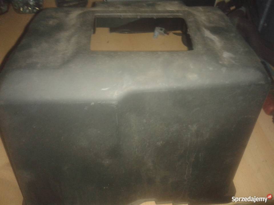 OBUDOWA AKUMLATORA GOLF4 16 łódzkie Ozorków sprzedam