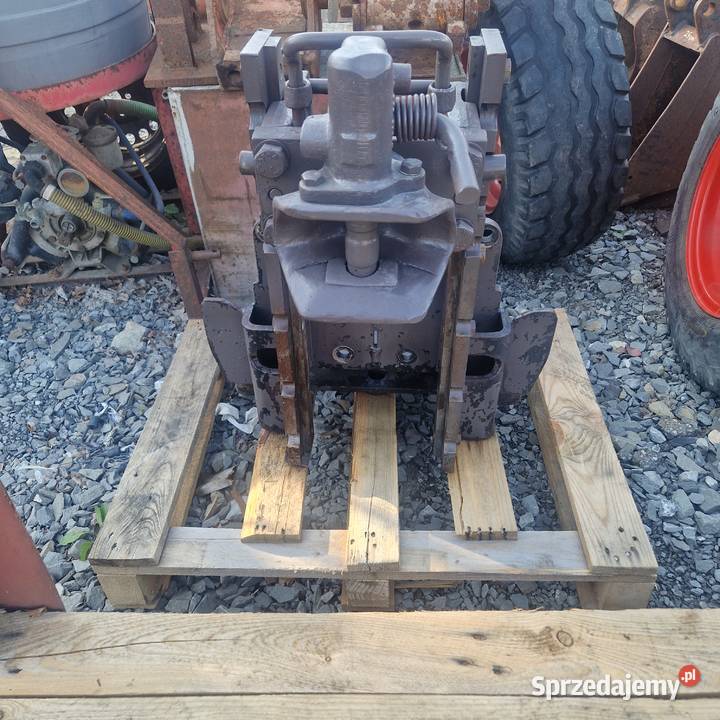 Zaczep z szyną do Massey Ferguson 3060 3080 System zaczepowy Łapczyca