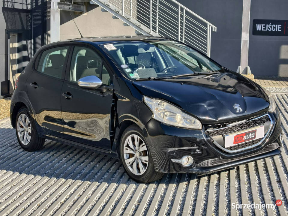 Peugeot 208 12 benzyna 82 klimatyzacja tablet czarny Kęty