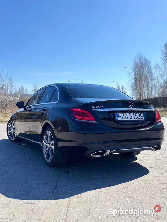 Piękne W205 C300 Łódź sprzedam