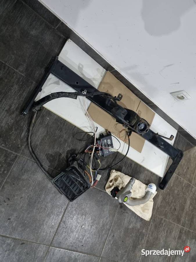 HAK HOLOWNICZY HYUNDAI TUCSON III 1521 Karoseria Skierniewice sprzedam