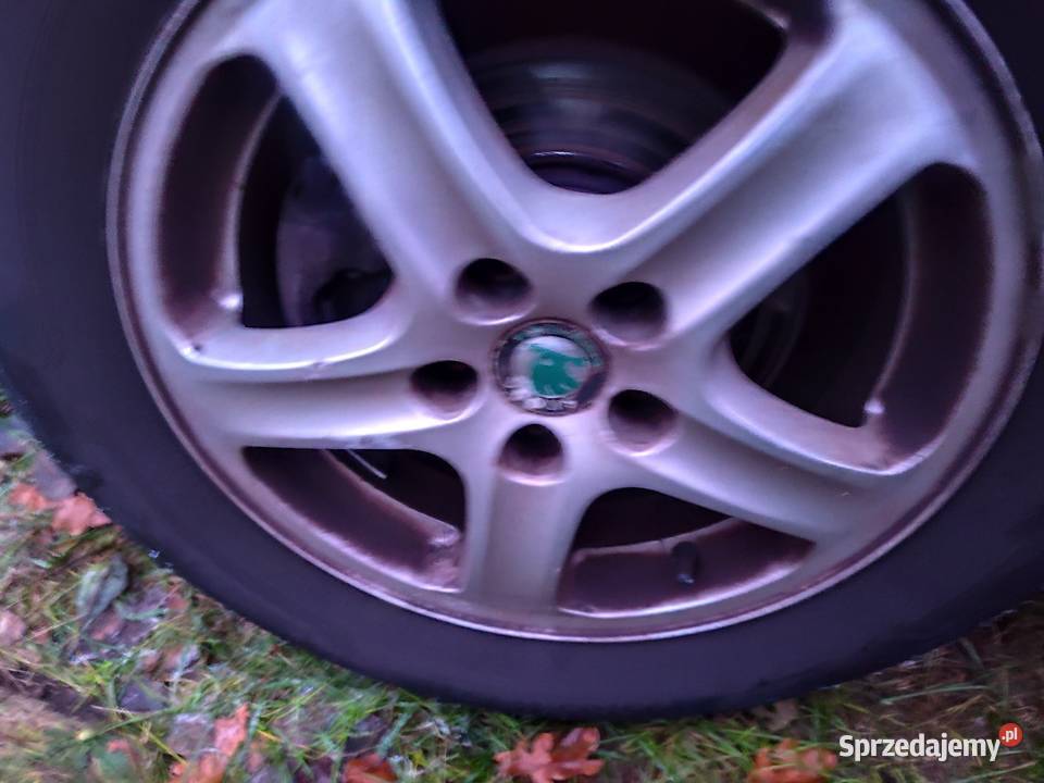 Skoda Octavia 16 benzyna 2000 Dąbie