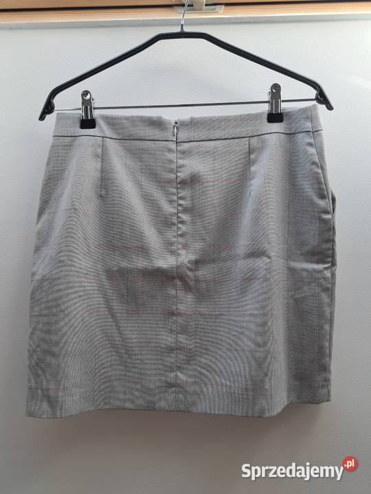 Szara spódniczka RESERVED w kratkę Trąbki Wielkie