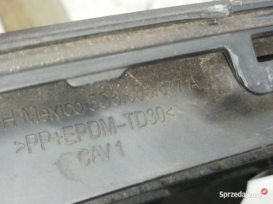 KRATKA ŚRODKOWA ZDERZAKA PRZÓD 5C 5C6853677A