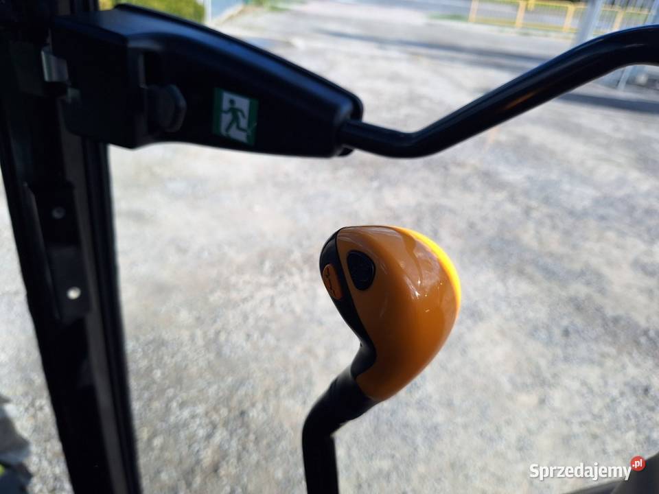 Ciągnik sadowniczy John Deere 5105 GF Napęd 4x4 Lipnik