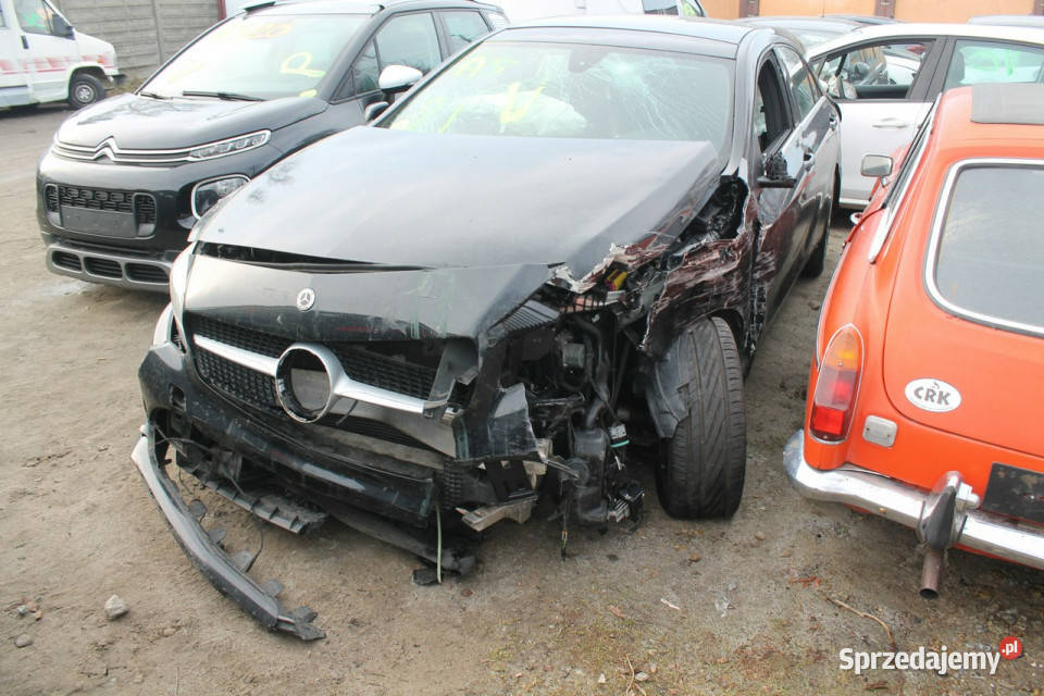 Mercedes A 180 W176 2012 czarny Ostrów Wielkopolski