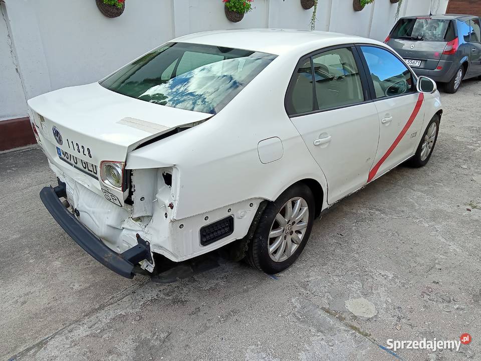 VW Jetta 16i MPI 102 LPG 2009r kolizji Trzcianka
