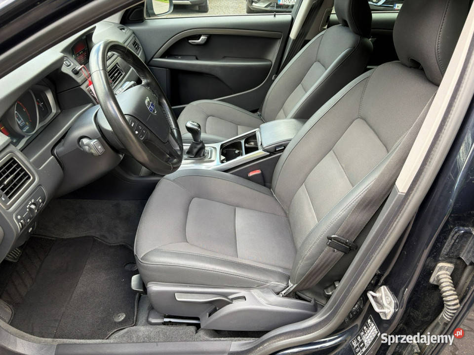 Volvo V70 20 D2 Xenony Podgrzewane fotele V70 Lipówki