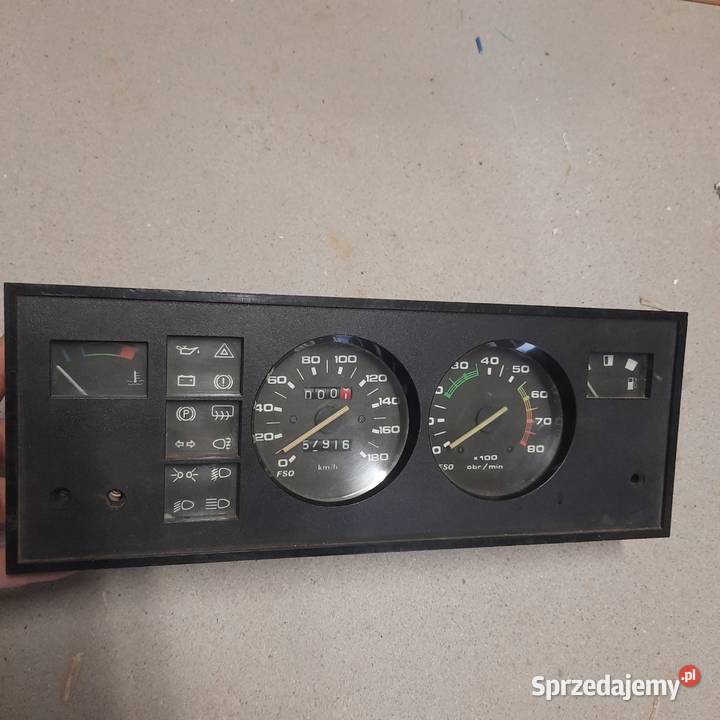 Licznik Fiat 125p z obrotomierzem Luborzyca