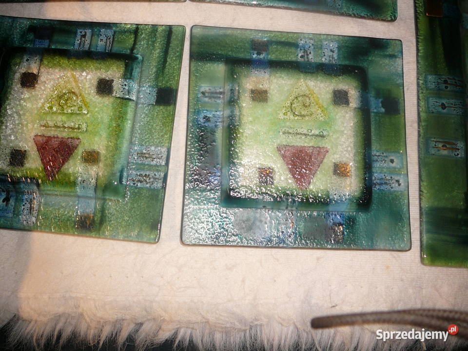 Zestaw talerzy 61 artystyczne kolorowe szkło Pozostałe Wrocław