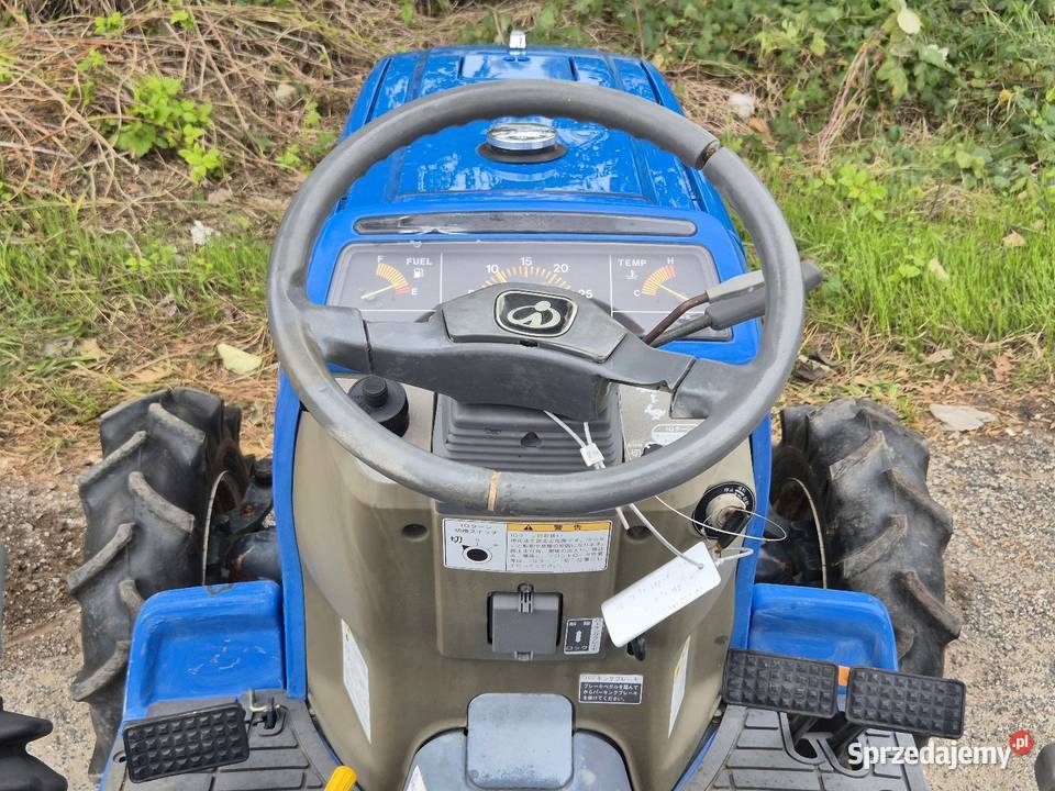 Traktorek ISEKI TF223F 22 44 Wspomaganie Skrzynia biegów Manualna Małuszyn