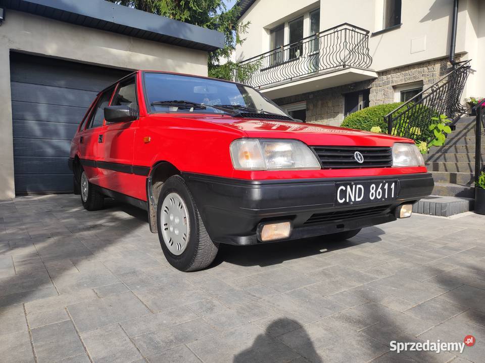 Polonez Caro wąskie Caro pierwsza seria nieuszkodzony