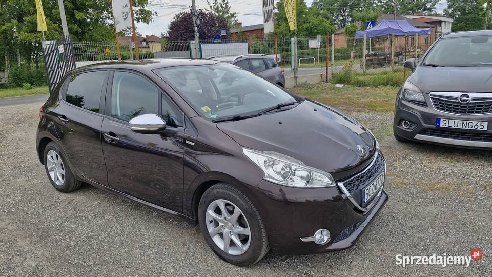 Peugeot 208 I 12 BENZYNA 82 5 DRZWI Samochody osobowe śląskie Częstochowa sprzedam