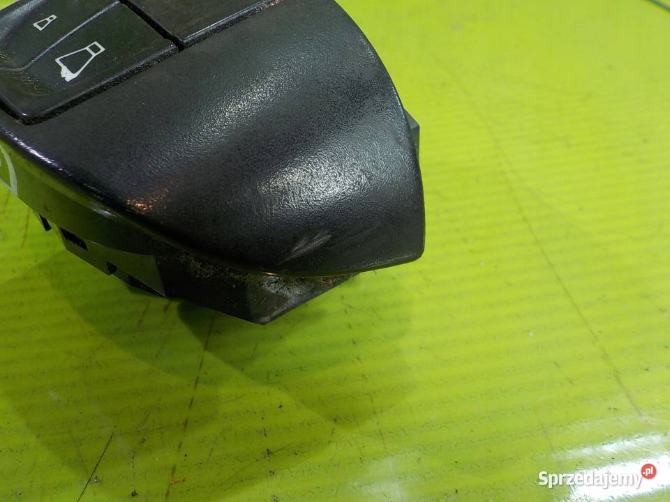 VOLVO V50 09r przelacznik kierownicy 30739641 Suków