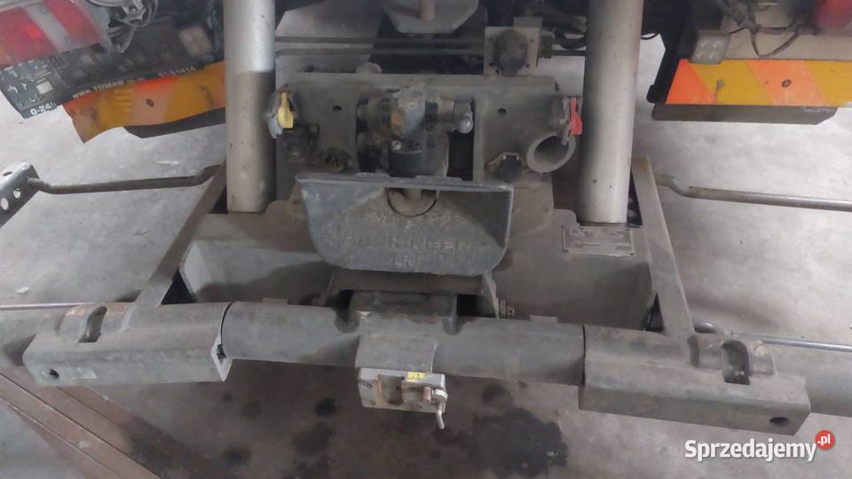 Laweta Pomoc drogowa Dźwig Platforma hydraulic Sierakowice