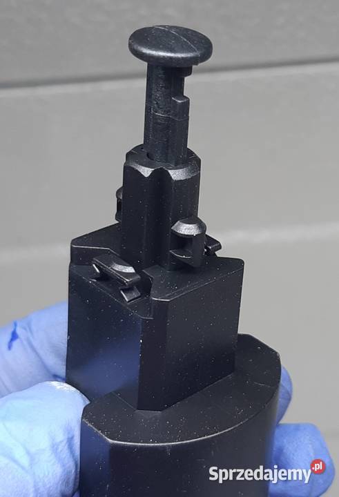 WŁĄCZNIK ŚWIATEŁ STOP OPEL ASTRA G VECTRA B Mielęcin