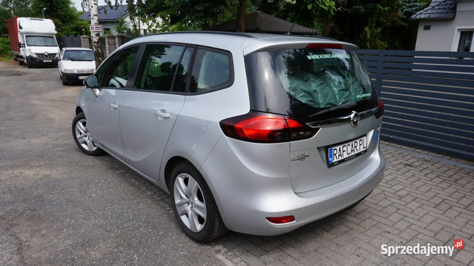 Opel Zafira z Niemiec Gwarancja C 2011 lakier metallic