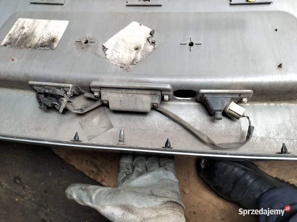 VOLVO S80 S 80 BLENDA KLAPY TYŁ NAPISY ZAMEK Kamień-Kolonia sprzedam