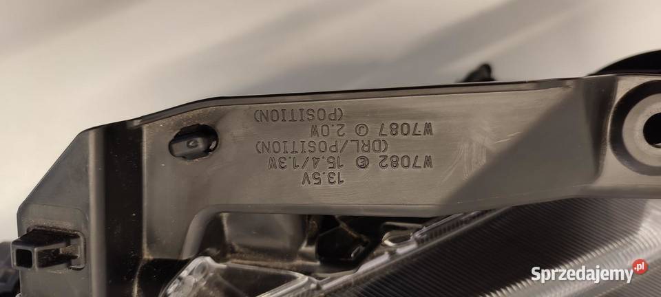 SUZUKI SWIFT MK9 LAMPA PRAWY PRZÓD ANGLIK RHD sprzedam