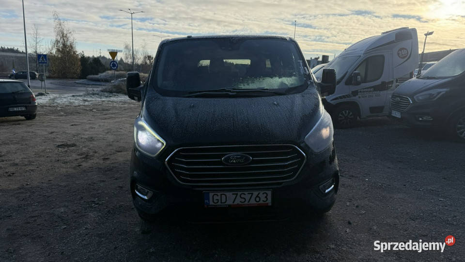 Ford Tourneo Custom 20tdci long automat 9os ledy