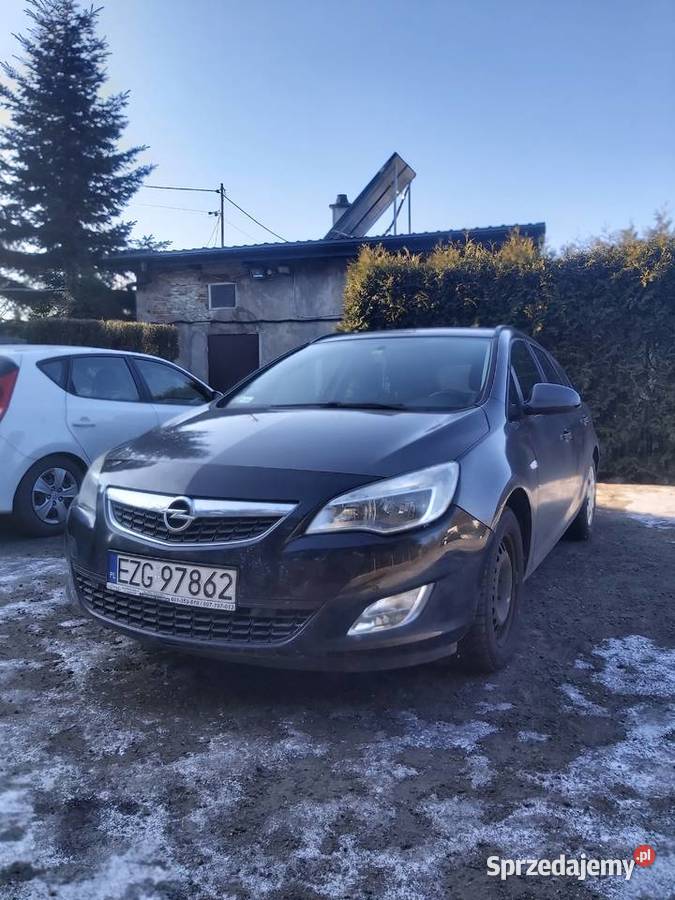 Opel Astra J Sports Tourer kombi 17 CDTI 2011 Rok produkcji 2011 łódzkie Ozorków