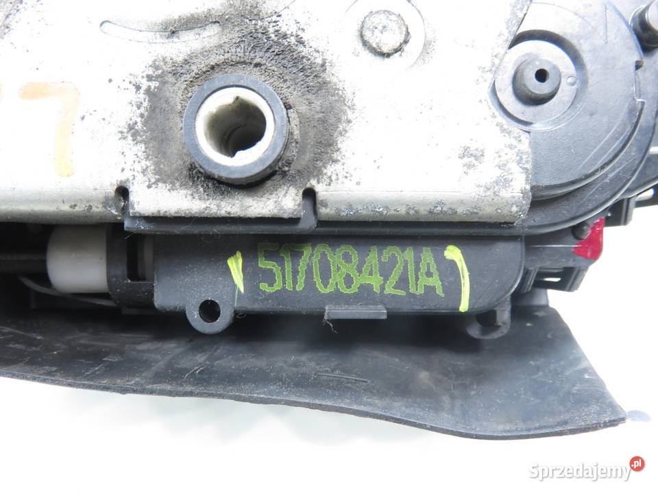 ZAMEK LEWY PRZEDNI FIAT CROMA II 51708421A