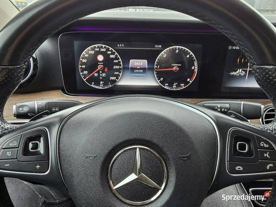 Mercedes E 220 Avantgarde bezwypadkowy pełny