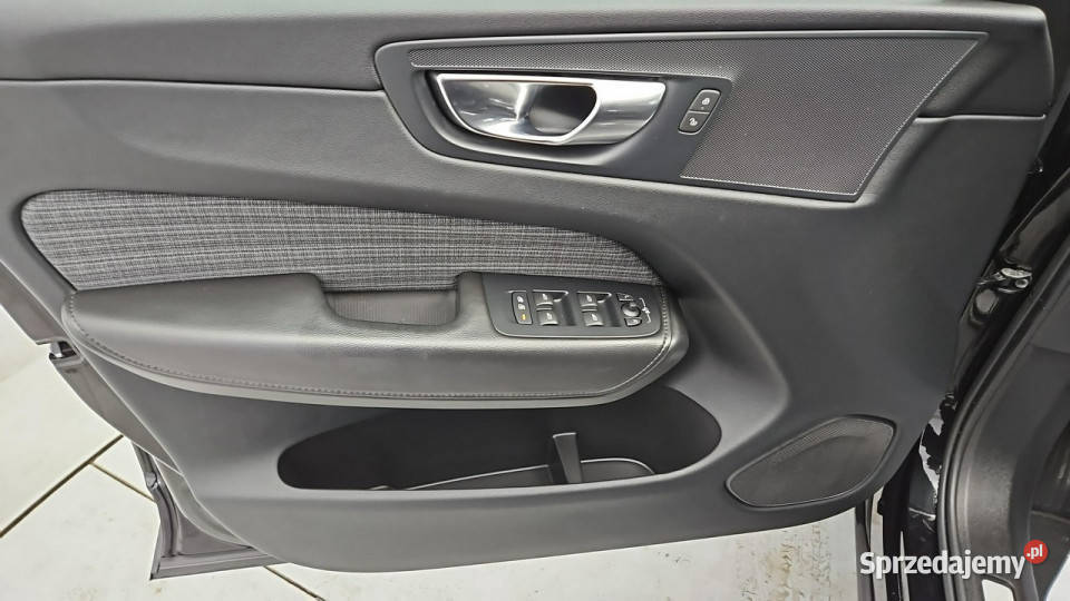 Volvo XC 60 B5 B AWD Core Z Polskie Salonu Rok produkcji 2023 Warszawa