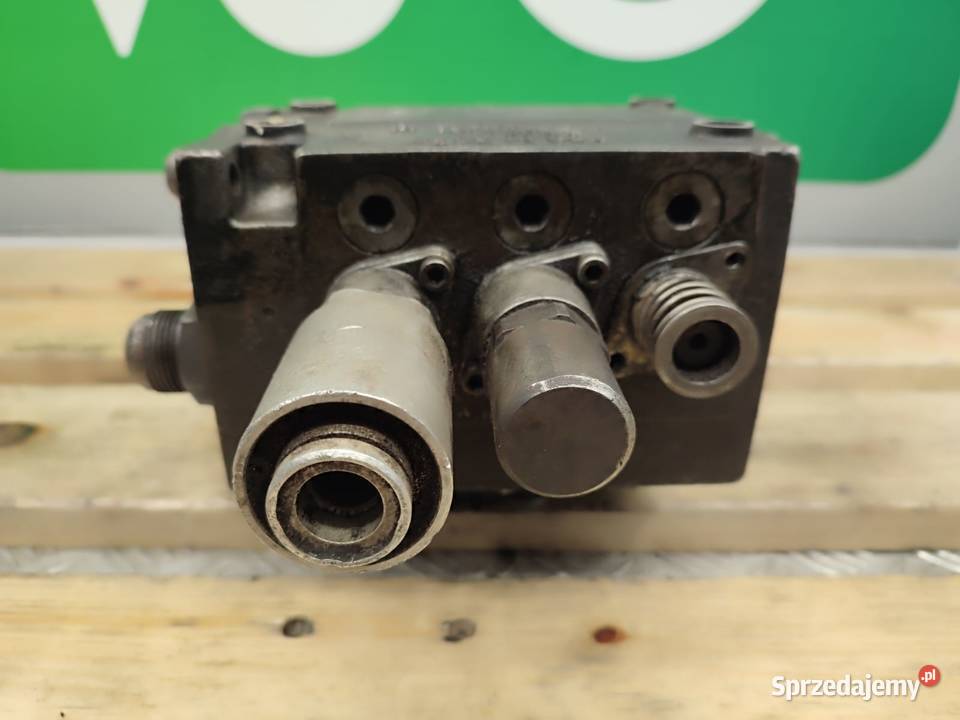 Rozdzielacz hydrauliczny 161B0003 FERMEC 860 Pozostałe Wilkowo
