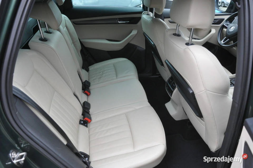 koda Karoq 15 TSI 150 Szyberdach Asystenci Skóra