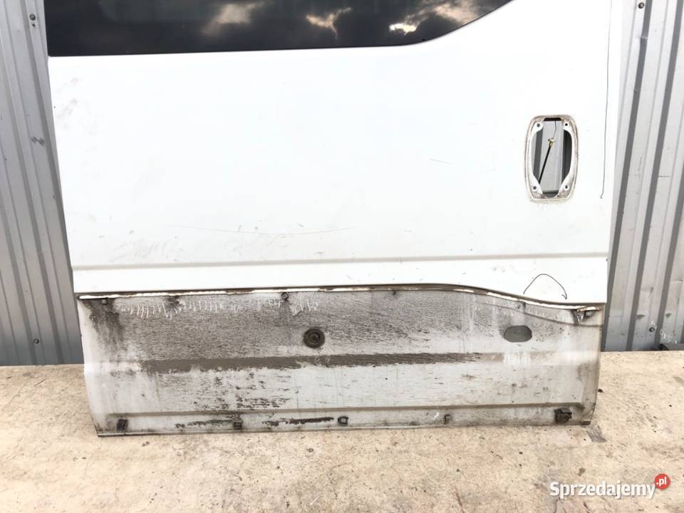 DRZWI PRAWE BOCZNE PRZESUWNE IVECO DAILY VI Bus podkarpackie