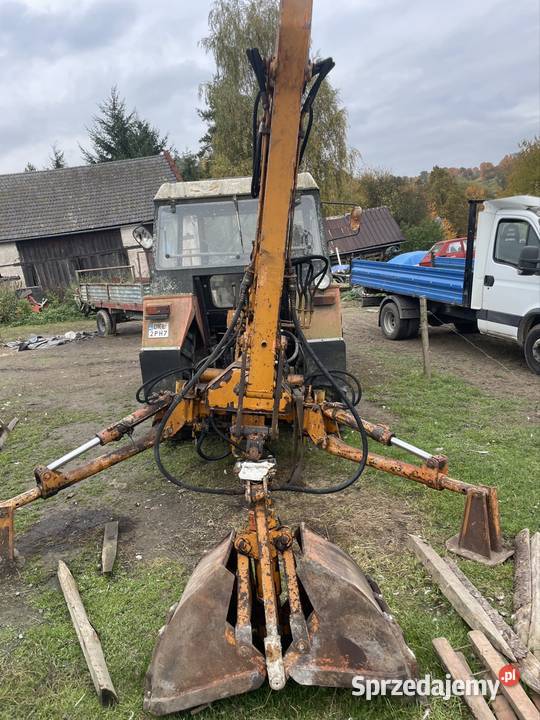 Ładowacz do traktora Atlas nieuszkodzony