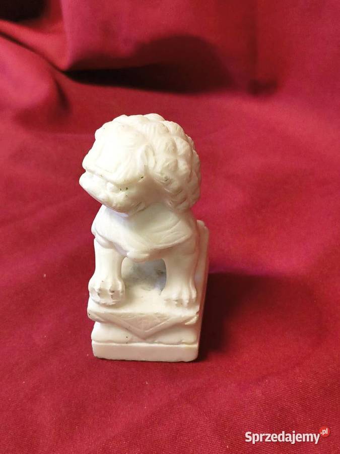 Foo Dog alabaster figurka Chorzew