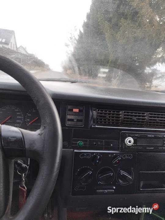 Volkswagen Transporter Caravella 24 8 osób nieuszkodzony Samochody osobowe sprzedam