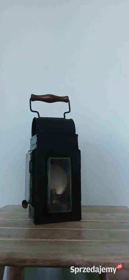 Stara lampa kolejowa