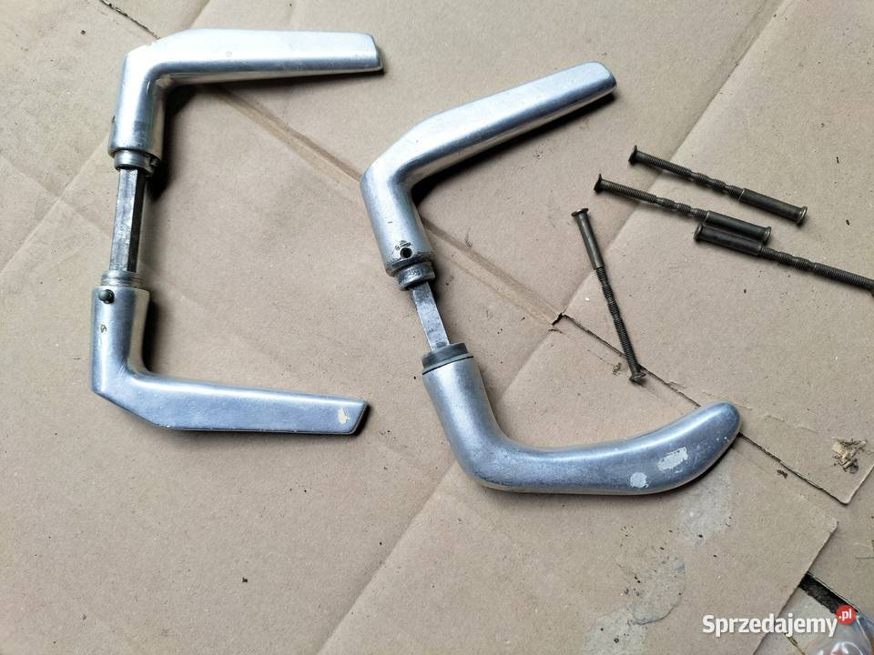 Aluminiowe klamki drzwiowe bez okuć z czasów PRL Kamień-Kolonia